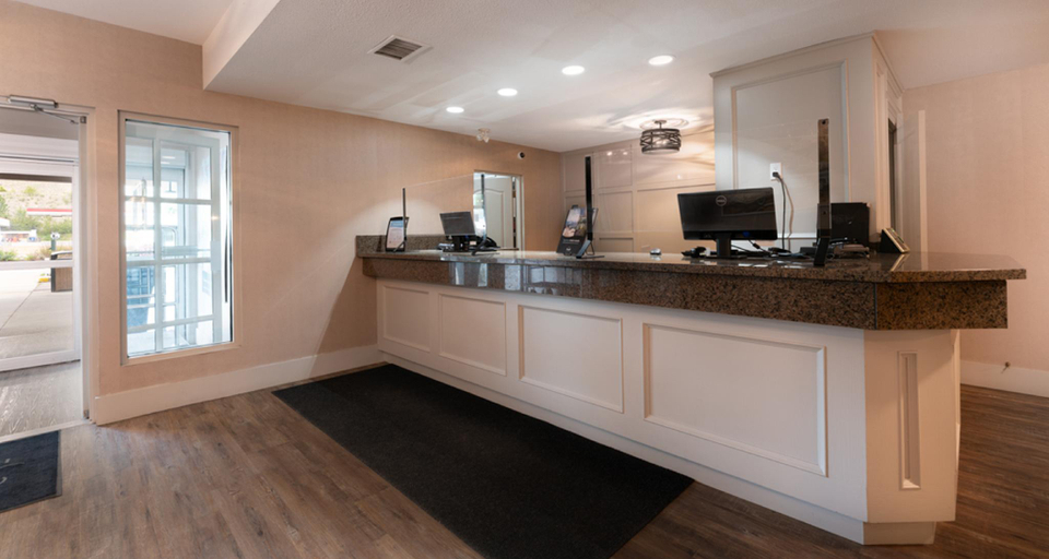 Public Area 3, Prestige Golden Hotel, Columbia-Shuswap