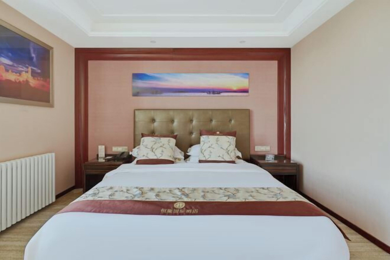 Bedroom 3, Henglong International Hotel, Karamay