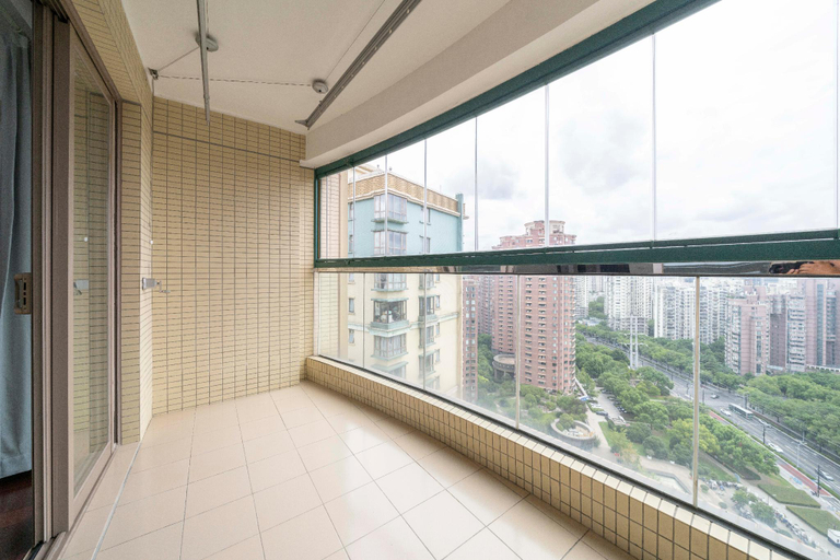 Balcony/terrace, Tyms Modern 2BR APT Yucui Garden, Shanghai