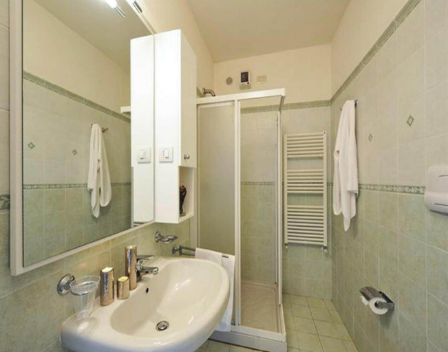 Others 3, Apartment in Porlezza With Lake View, Como