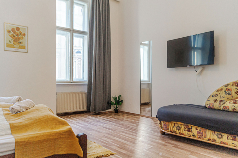 Room 5, Near Wiener Stadthalle - 4BR Apt. w/ WIFI, Wien