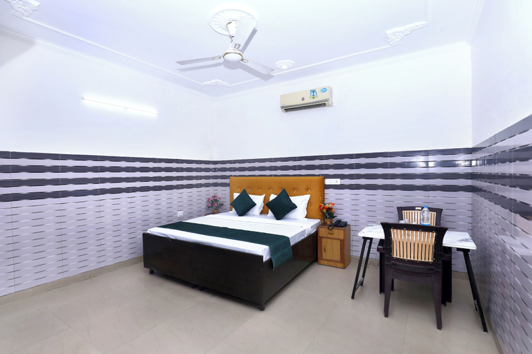 Room 3, Hotel S2 Residency Near Railway Station Chandigarh, Chandigarh