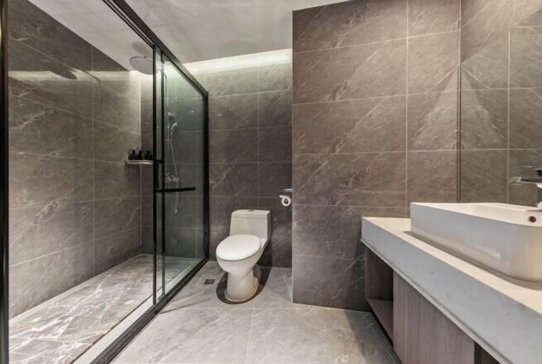 Bathroom 4, Dong Ting Hotel, Zunyi