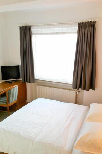 Bedroom 4, Hôtel Français, Luxembourg