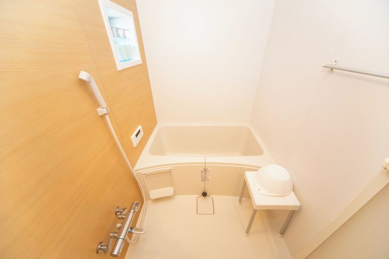 Bathroom 3, Yokkaichi Motomachi Hotel, Yokkaichi
