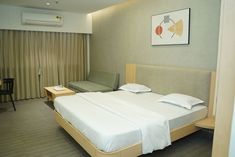 Room 4, Hotel Bajaj Residency, Nanded