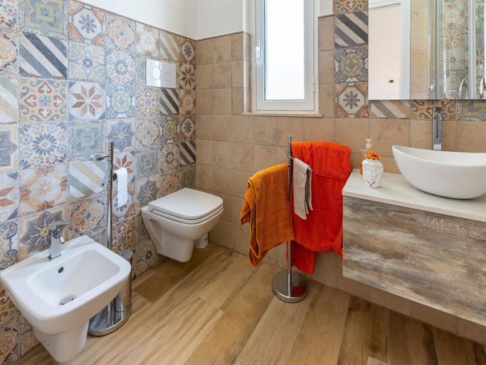 Bathroom 3, Elegant Poolside Villa in Realmonte, Agrigento