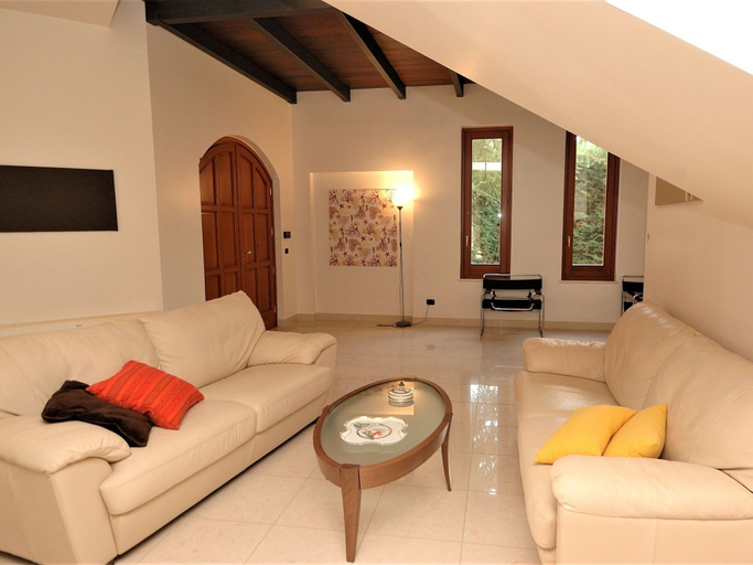 Living room 5, Villa in Valderice With Pool and Garden, Trapani