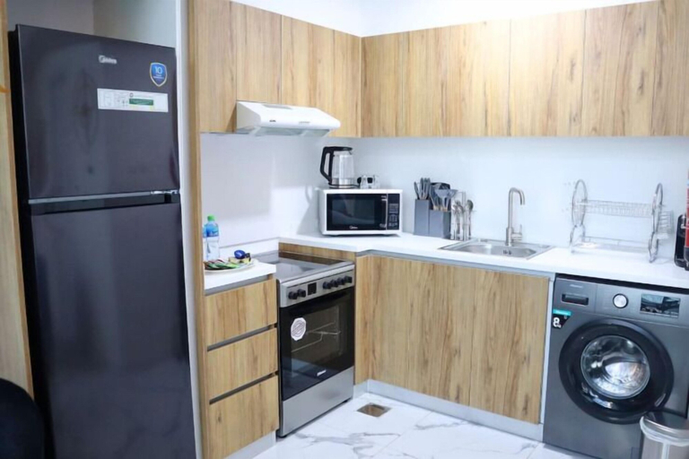 Private kitchen 2, Masdar Oasis 2 Design Apartments By Rhh, Abu Dhabi City
