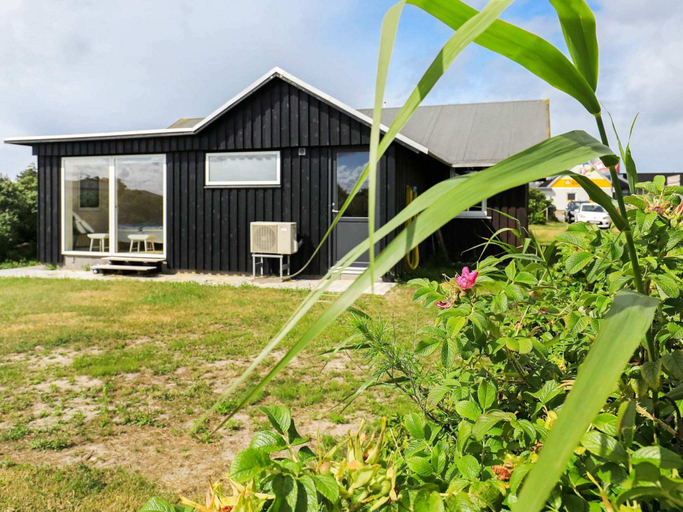Exterior & Views 1, 4 Star Holiday Home in Ringkobing, Ringkøbing-Skjern