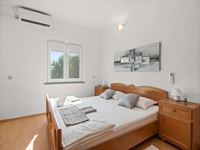 Bedroom 3, Apartment in Vodnjan with Pool  Jacuzzi, Vodnjan