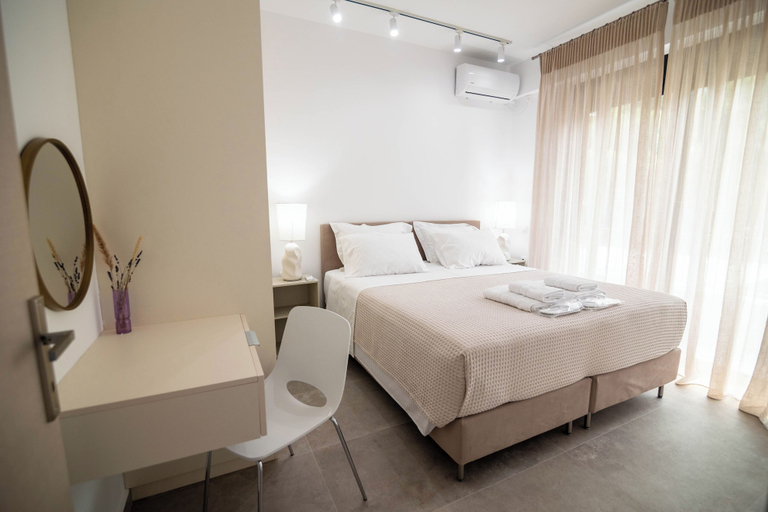 Bedroom 2, Maison Poème Luxury Apartments, Attica
