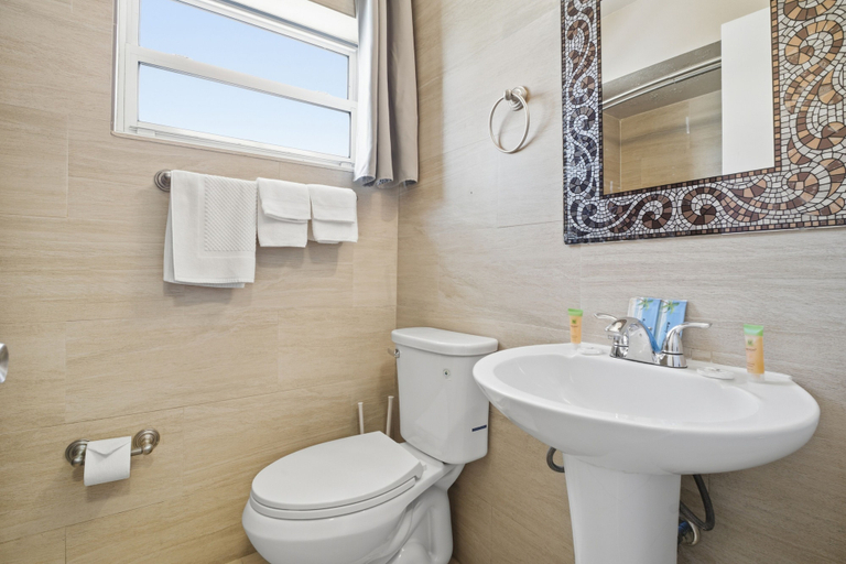 Bathroom 3, La Terrace Oceanfront, Broward