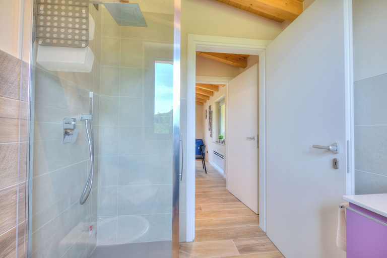Bathroom 4, Ricomilla Holiday Apartments, Brescia