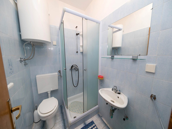 Bathroom 3, Apartments Biserka, Crikvenica