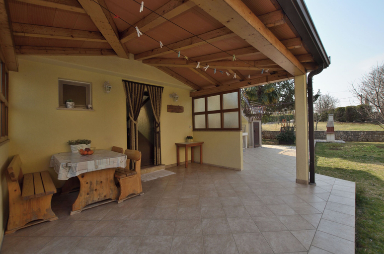 Others 3, Apartment Malvina, Labin