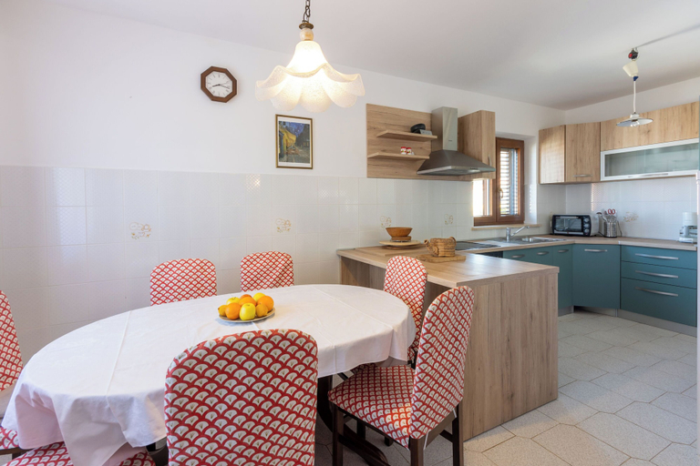Others 5, Apartment Vazmica, Punat