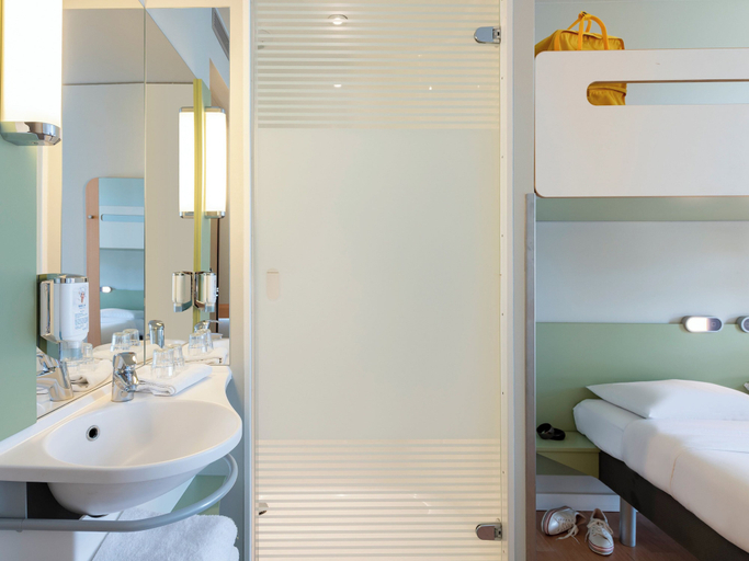 Bathroom 5, Ibis Budget Muenchen City Olympiapark, München