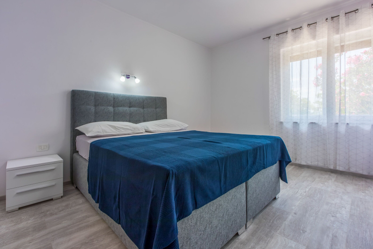 Bedroom 2, Apartments Arijana, Crikvenica