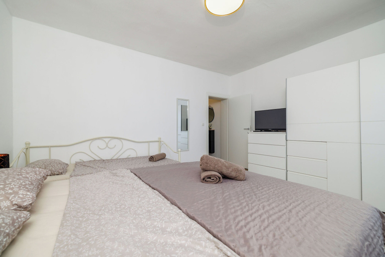 Bedroom 3, Apartments Alenka, Crikvenica