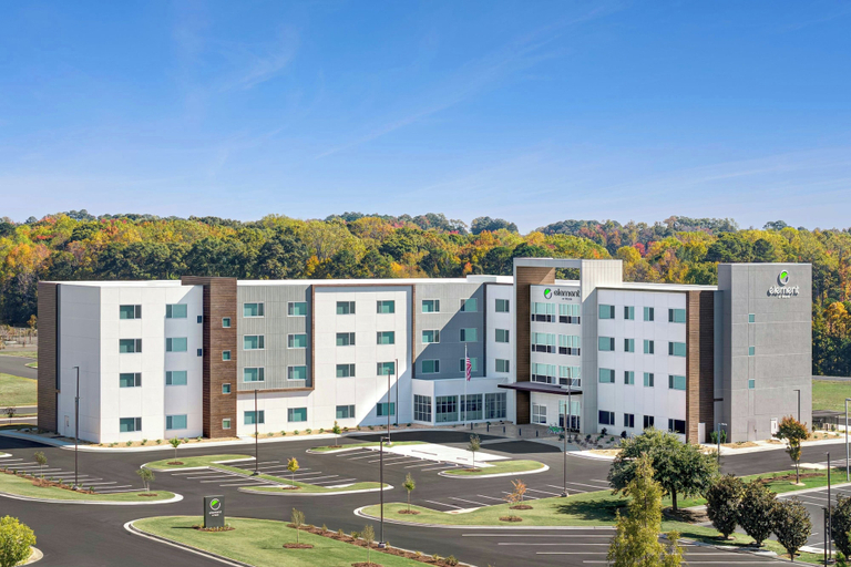 Exterior & Views