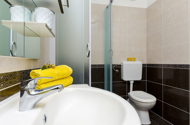 Others 4, Apartments Smilje, Rogoznica