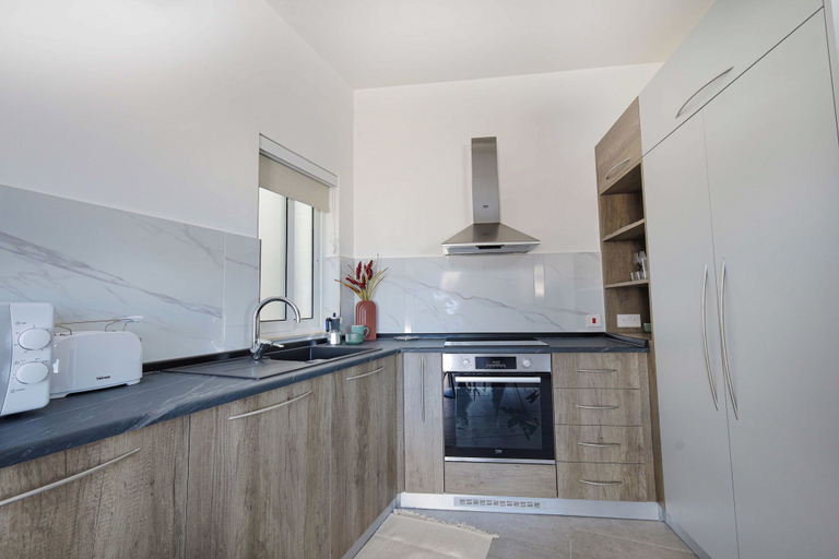 Private kitchen 4, Corner Terrace 1BR Penthouse - Sea Views, Saint Paul's Bay