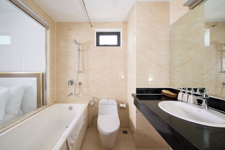 Bathroom 5, The Sol Hotel, Nha Trang