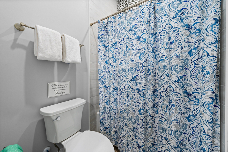 Bathroom 3, Large Lux Home,private Pool,spa,backyard, 6 Bdrms, Beach,wharf, OWA 15 Mins Away, Baldwin