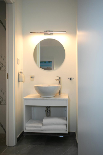 Bathroom 4, Best Western Plus Hotel Larco, Larnaca