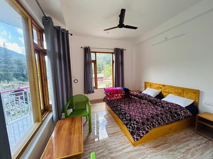 Room 4, Barot Palace, Mandi