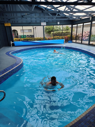 Sport & Beauty 5, Barclay Motor Inn, Devonport