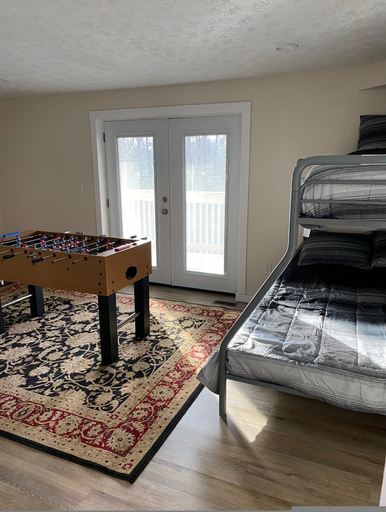 Room 5, Working 9 to Pine by Beyond Expectations w Views, Sevier
