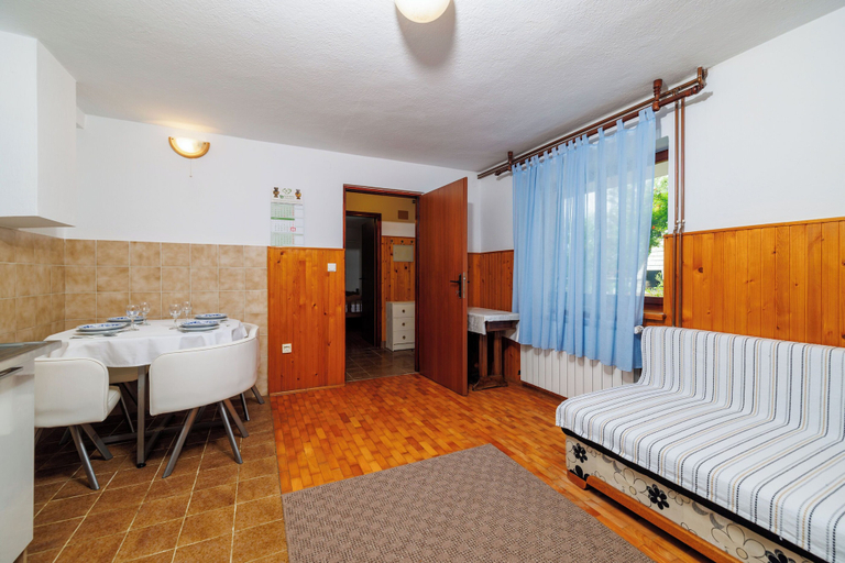 Others 2, Apartments Tome, Senj