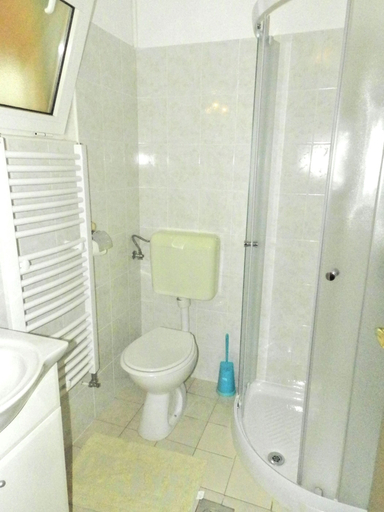 Others 5, Apartment Malvina, Labin