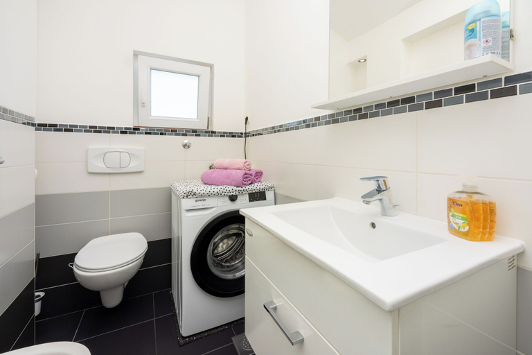 Bathroom 4, Apartments Lucija, Crikvenica