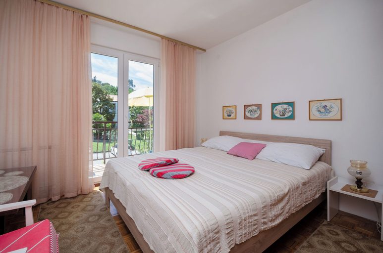 Bedroom 3, Apartments Milan, Poreč
