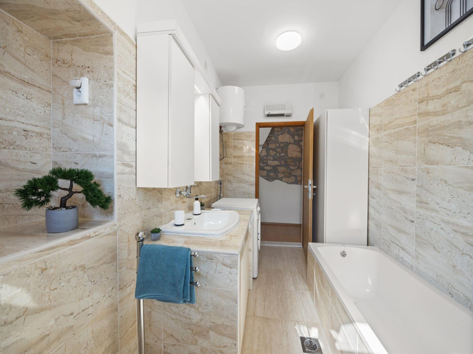 Bathroom 4, Apartment in Vodnjan with Pool Jacuzzi, Vodnjan