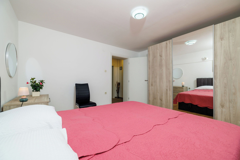 Room 3, Apartment Dijana, Crikvenica