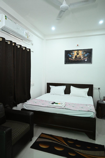 Bedroom 4, Majestic Guest House, Varanasi