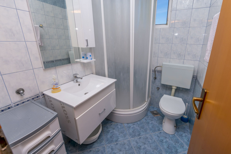 Bathroom 3, Apartments Vincic, Rogoznica