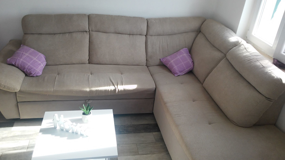 Others 5, House Sahara, Rogoznica