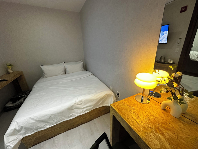 Room 5, ORAGO stay hotel, Suwon
