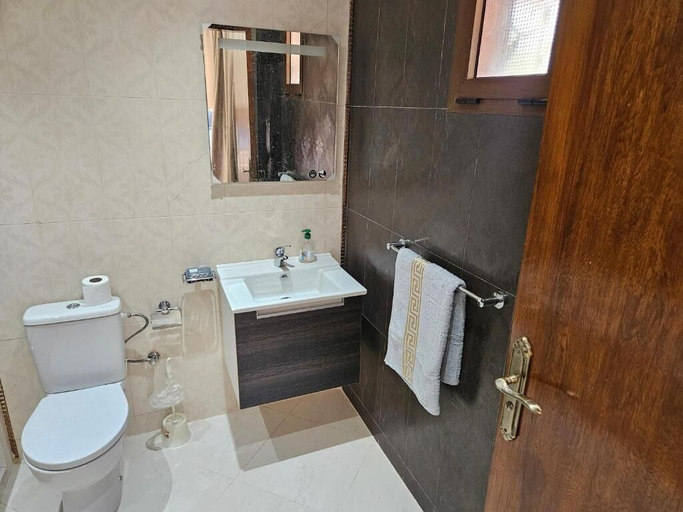 Bathroom 2, Villa des perles, Marrakech