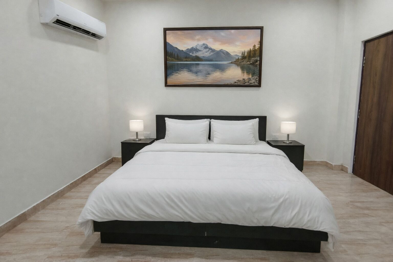 Room 3, Bodhi Residency, Gautam Buddha Nagar