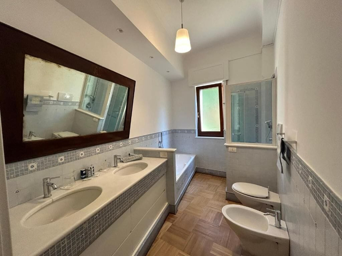 Bathroom 5, Maramà B&B Sorrento, Napoli