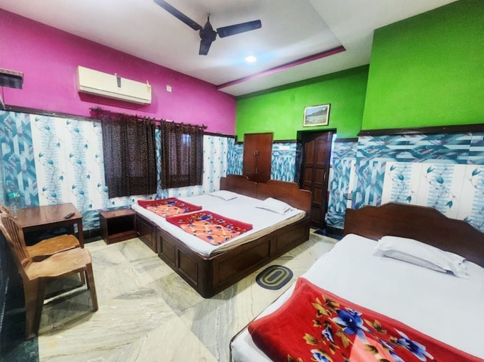 Room 3, Hotel Sushil International, Kolkata