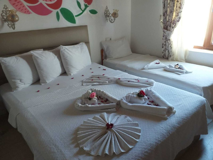 Bedroom 2, Rose Pansiyon, Seferihisar