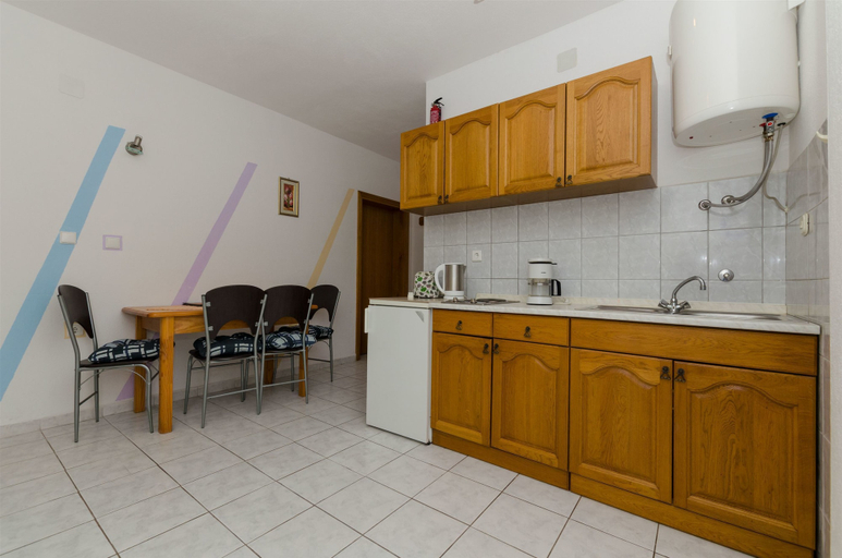 Others 4, Apartments Ljubica, Rogoznica