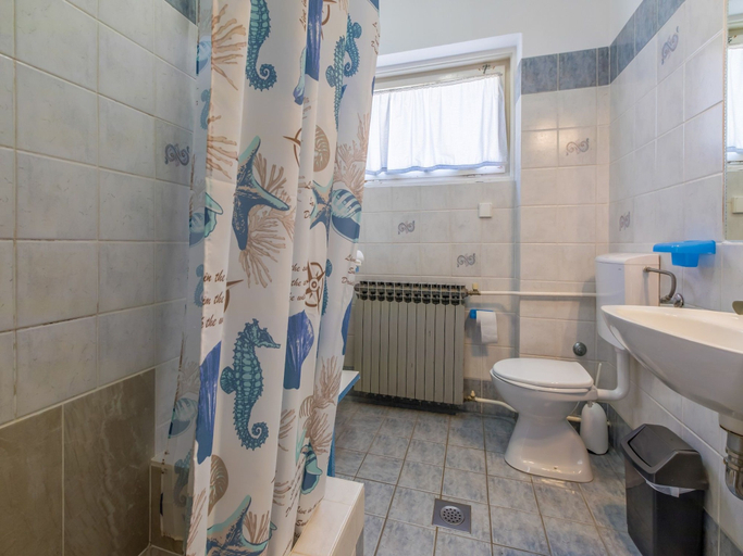 Bathroom 3, Apartment Roni, Crikvenica